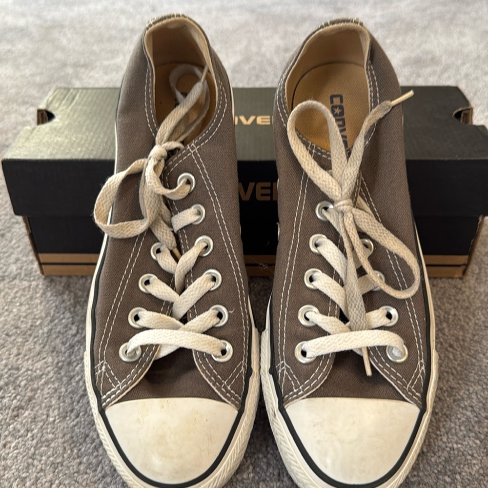 Gray unisex converse all stars